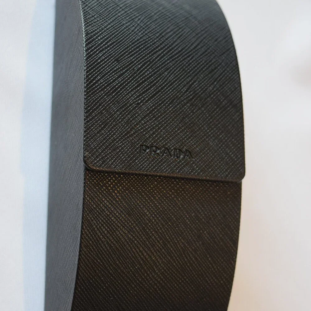 Prada Sunglasses Case Set, Black Magnetic Clamshell Case, Luxury Eyeglasses - Picture 3 of 10